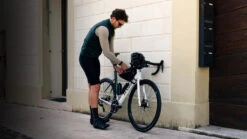 Basso Vélo Route Carbone - ASTRA Force ETAP AXS - 2023 - Pop Green -Velo Lemonde Boutique astra rival pop green scene2 1427141 1