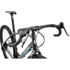 Bombtrack Beyond AL - Vélo Gravel - 2023 - Glossy Dark Grey 16 Bombtrack Beyond AL - Vélo Gravel - 2023 - Glossy Dark Grey -Velo Lemonde Boutique bombtrack beyond al 09 1450036