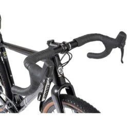 Bombtrack Hook Ext C - 650B Carbon Cross/Gravel/Roadbike - 2022 - Glossy Metallic Black -Velo Lemonde Boutique bombtrack hook ext c black 03 1397544