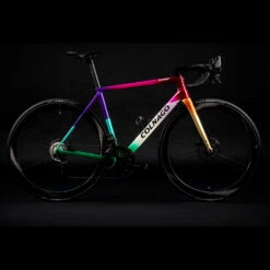 Colnago C68 Vélo Route Carbone - Super Record EPS - Limited Edition - 2023 - Motoki Yoshio X Colnago -Velo Lemonde Boutique colnago c68 motoki limited 01 1371263