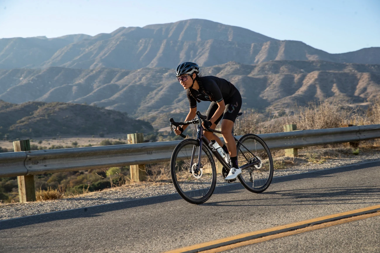 Liv LANGMA ADVANCED SL - Dura Ace Di2 Womens Road Bike - 2022 - Artic Light / Chrome 12 Liv LANGMA ADVANCED SL - Dura Ace Di2 Womens Road Bike - 2022 - Artic Light / Chrome – Image 10