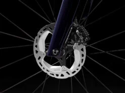 Trek Madone SL 7 Ultegra Di2 Vélo Route - 2023 - Deep Dark Blue 19 Trek Madone SL 7 Ultegra Di2 Vélo Route - 2023 - Deep Dark Blue -Velo Lemonde Boutique madonesl7 alt7 1228475