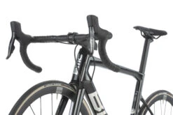 BMC TEAMMACHINE SLR TWO - Vélo Route En Carbone - 2023 - Carbon / Prisma -Velo Lemonde Boutique teammachine slr two detail 03 1411859