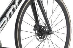 BMC TEAMMACHINE SLR TWO - Vélo Route En Carbone - 2023 - Carbon / Prisma -Velo Lemonde Boutique teammachine slr two detail 08 1411856