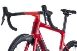 BMC TEAMMACHINE SLR01 ONE - Vélo Route En Carbone - 2023 - All Red / Black -Velo Lemonde Boutique teammachine slr01 one detail 01 1412151