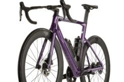 BMC TIMEMACHINE ROAD 01 ONE - Vélo Route En Carbone - 2023 - Carbon / White -Velo Lemonde Boutique timemachine road 01 one prp blk cbn detail 05 1412212